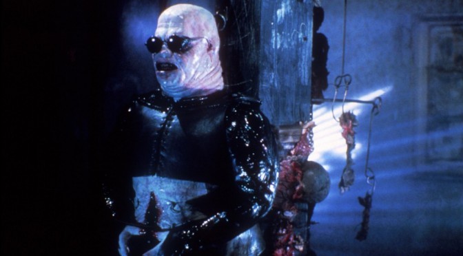 Hellraiser (1987) – una lección de terror y gore