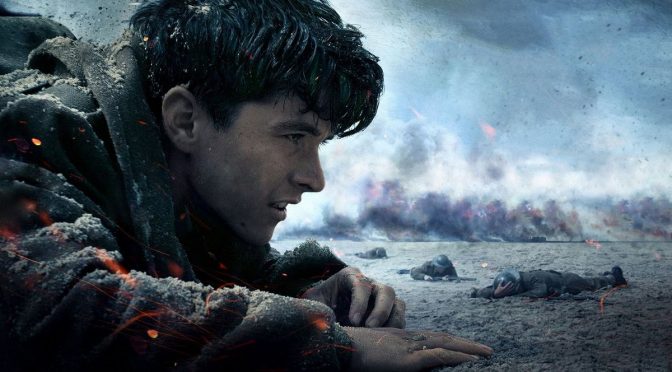 Dunkerque (2017) – una de gente en la playa