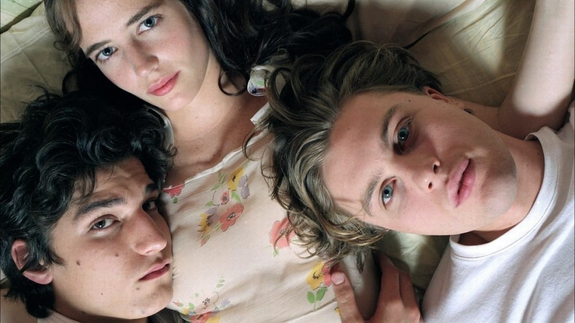Soñadores (2003), sexo y revolución